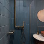 półka pod prysznicem