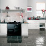 Półki, relingi, pojemniki na noże - wszystko w zasięgu ręki. Aga, rolls-royce wśród kuchenek, kosztuje 10500 euro. FALCON