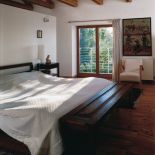 Pomysł na balkon w sypialni zrodził się dopiero podczas budowy. Architekci uznali, że przyjemnie będzie