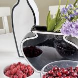 Pomysłowe graficzne wazony. Graficzny dom Agaty Budny-Ciszewskiej