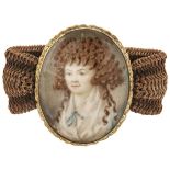 Bransoletka z włosów z miniaturą zmarłej, ok. 1770 r.
