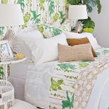 Poszewki na poduszki i kołdrę od Zara Home.