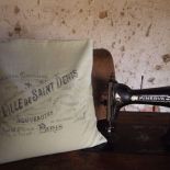 Poszewka nadrukowana. Izabela Niżyńska i Piotr Niżyński , www.lawendowapasieka.pl