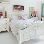 Powój rośnie szybko, pięknie pachnie i nie ma wielkich wymagań. Zarośnie bez trudu altanę i balkon, owinie warkoczami pień