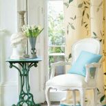 Projektanci tkanin bawią się kwietnymi wzorami. Wzory i kolory do wyboru.