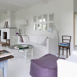 Prosty styl skandynawski obok orientalnych dodatków.