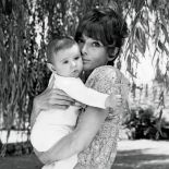 Przepis na szczęście. Audrey hepburn, książki, artyści