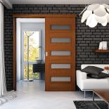 Przesuwane drzwi Haga mogą być w kolorze imbiru, koniaku, nut lub vog. Do wyboru również wersja tradycyjna. Centurion-R