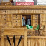 Przy ocenie stanu antyków pomaga Joannie zaprzyjaźniony stolarz.