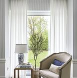 elegancki salon w stylu hamptons