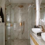 luksusowa łazienka w kobiecym apartamencie