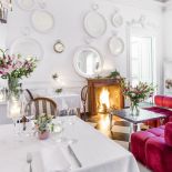 Restauracja Endorfina Foksal organizuje imprezy świąteczne zarówno o charakterze formalnym, jak i zupełnie