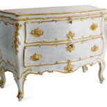 Rokokowa komoda ze złotymi elementami– ROBERTO GIOVANNINI