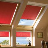 Roleta Ars zrobiona jest z poliestru i można ją ustawić w różnych pozycjach, w zależności od stopnia nasłonecznienia. Cena