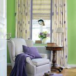 Roleta z paskami St. Moritz, (538 zł/m), zasłona w serca Chamonix (377 zł/m). JAB ANSTOETZ