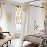 Jak ozdobić ścianę? Wybieramy tapety, wzory i kolory