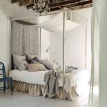 Piękna pościel i zmysłowy olejek, czyli sposób na kolorowe sny!