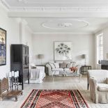 W DOMU CZUĆ SKANDYNAWSKIE POCHODZENIE WŁAŚCICIELKI. SALON URZĄDZIŁA Z LEKKOŚCIĄ I PROSTOTĄ.