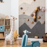 ścianka wspinaczkowa w pokoju dzieci