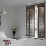 Shuttersy Primewood z litego drewna, od 2100 zł/m, Jasno Shutters