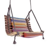 Sjesta pachnąca czerwonym winem – meble wyczarowane ze starych beczek. san patrignano