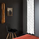 Skin ze stali węglowej, caleido. Kominek czy grzejnik?