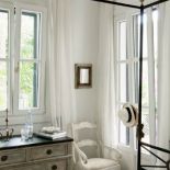 Słoneczna rezydencja to spełnienie marzenia o ciepłym klimacie pośród pięknej architektury.