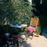 Śniadanie w słoneczny dzień- tylko na tarasie.