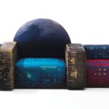 Sofa Notturno z nadrukami wieżowców na siedziskach i księżycowym oparciem, proj. Gaetano Pesce, 78 500