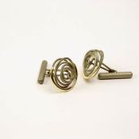 Spinki do mankietów. Na strychu, blisko nieba