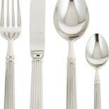 układanie sztućców na stole