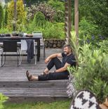 odnowiona altana w starym domu