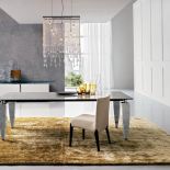 Stół Cervino z marmurowymi nogami. CATTELAN ITALIA