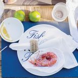 Przyjęcie w ogrodzie. Jak udekorować stół na eleganckie garden party