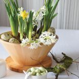 W ceramice z Bolesławca spodobały mi się prosta forma i świeży, wiosenny kolor. Drewniane