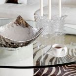 Stolik kawowy pomysłu pana domu. Anglik urządza się pod Warszawą