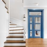 FUTRYNA POMALOWANA NA NIEBIESKO – ULUBIONY KOLOR KAROLINY, który POWTARZA SIę W CAŁYM DOMU.