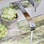 zielony marmur w łazience