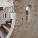 Barokowy pałac w Piszkowicach ukryty w zieleni