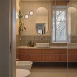 stylowa łazienka w domu na warmińskiej wsi