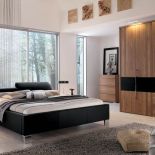 Meble z surowego drewna