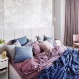 Aranżacja sypialni, w której odpoczywają zmysły