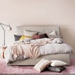 Łóżko ze schowkiem Mezzo/ Boconcept. Sypialnia jak z filmu: 20 romantycznych inspiracji