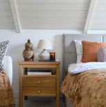 sypialnia na poddaszu ze skosem irysovo home