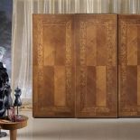 Szafa Roseto od Carpanelli ma ponad 700 intarsji (43 950 zł). PATT MEBEL