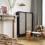 szafa z przesuwnymi drzwiami do sypialni