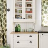 Szafki powstały bez użycia nawet jednego gwoździa.