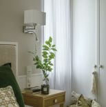 sypialnia w beżu szarości i zieleni zdjęcia aranżacje