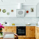 Szarość pełna blasku – nowoczesne wnętrza z nutą retro