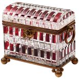 Duża kryształowa szkatułka wykonana we Francji, 1890 r.